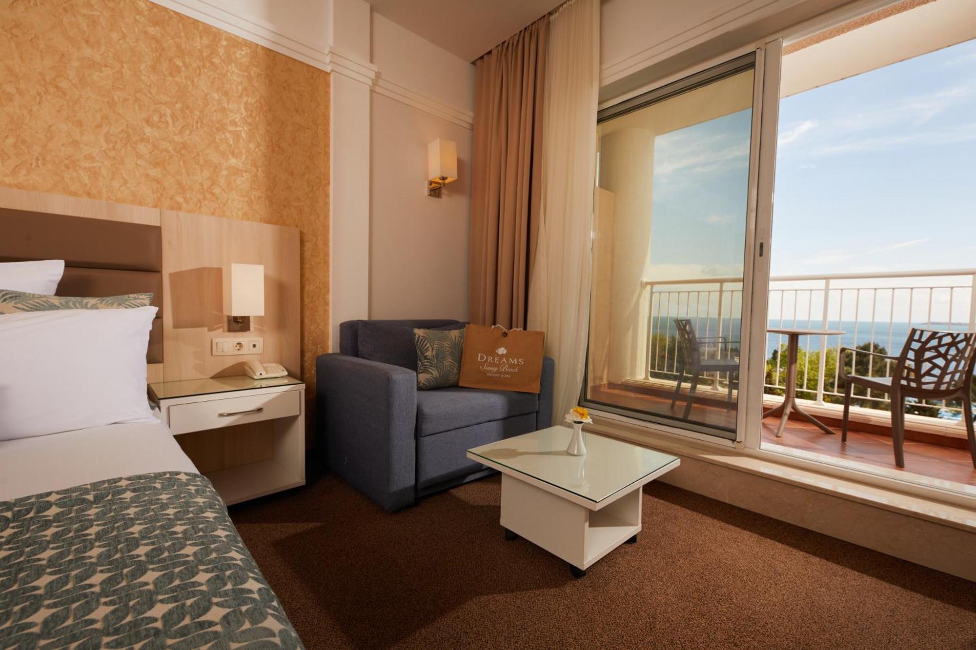 Dreams Sunny Beach Resort And Spa Pokoj fotografie