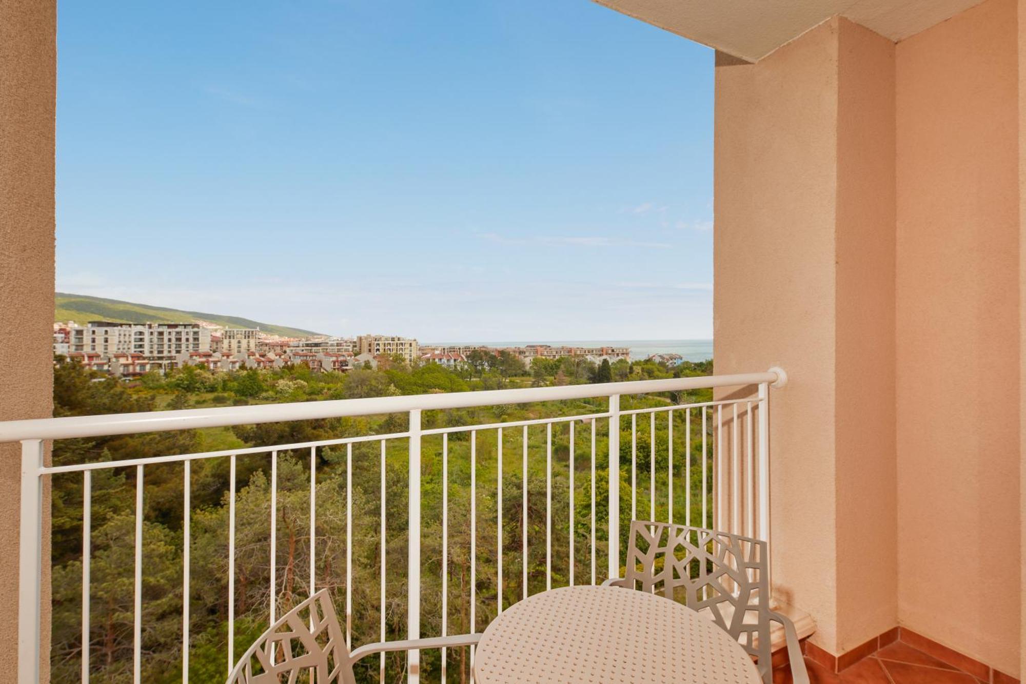 Dreams Sunny Beach Resort And Spa Pokoj fotografie A balcony